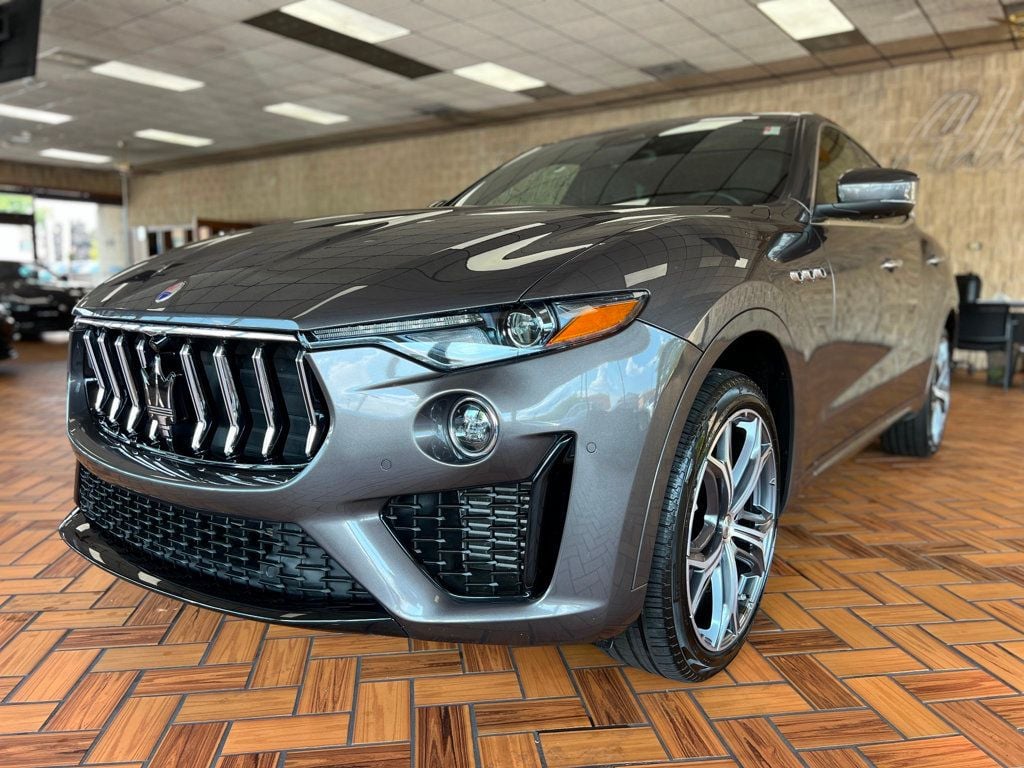 2021 Maserati Levante GT photo 3