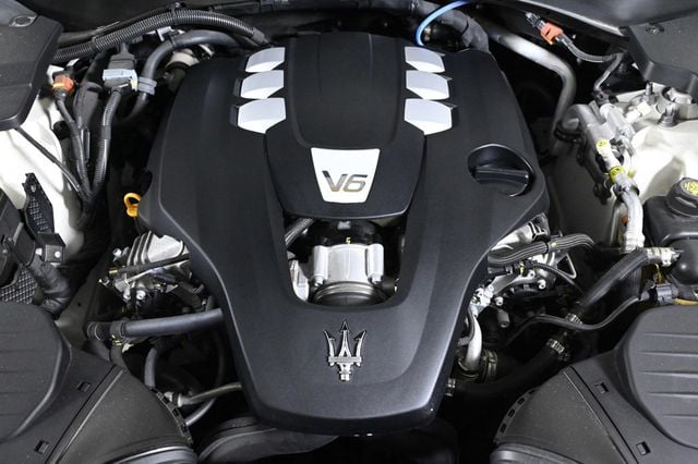 2021 Maserati Levante Base - 22772029 - 26