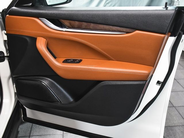 2021 Maserati Levante Base - 22972174 - 15