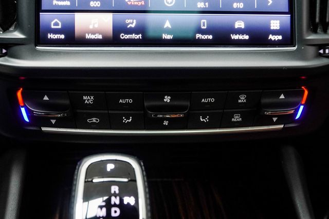 2021 Maserati Levante GTS 3.8L - 22867617 - 21