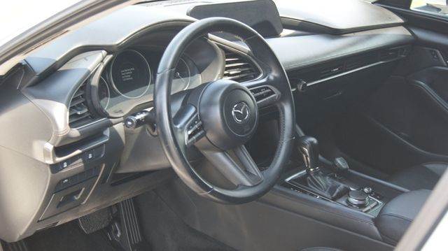 2021 Mazda Mazda3 Sedan 3 MONTH WARRANTY , JUST SERVICED , VERY CLEAN INSIDE AND OUT  - 23057275 - 12