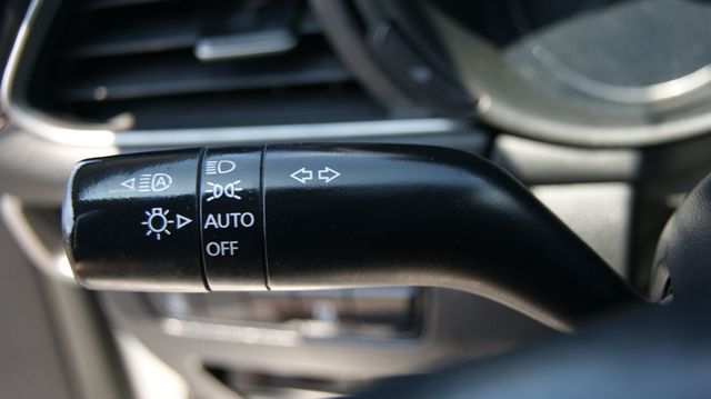 2021 Mazda Mazda3 Sedan 3 MONTH WARRANTY , JUST SERVICED , VERY CLEAN INSIDE AND OUT  - 23057275 - 23