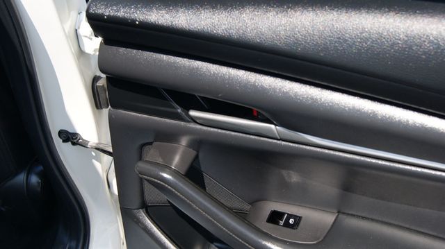 2021 Mazda Mazda3 Sedan 3 MONTH WARRANTY , JUST SERVICED , VERY CLEAN INSIDE AND OUT  - 23057275 - 49