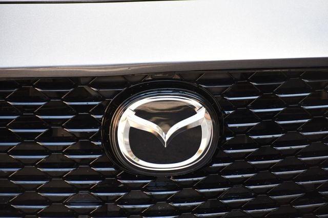 2021 Mazda Mazda3 Sedan Preferred FWD - 22795469 - 4