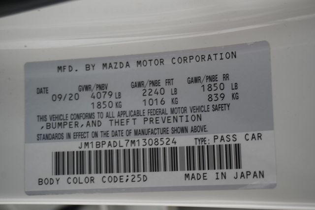 2021 Mazda Mazda3 Sedan Premium FWD - 23000879 - 32