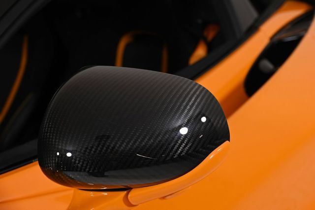 2021 McLaren 720S  - 22948365 - 23
