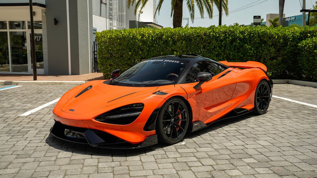 2021 Mclaren 765LT photo 2
