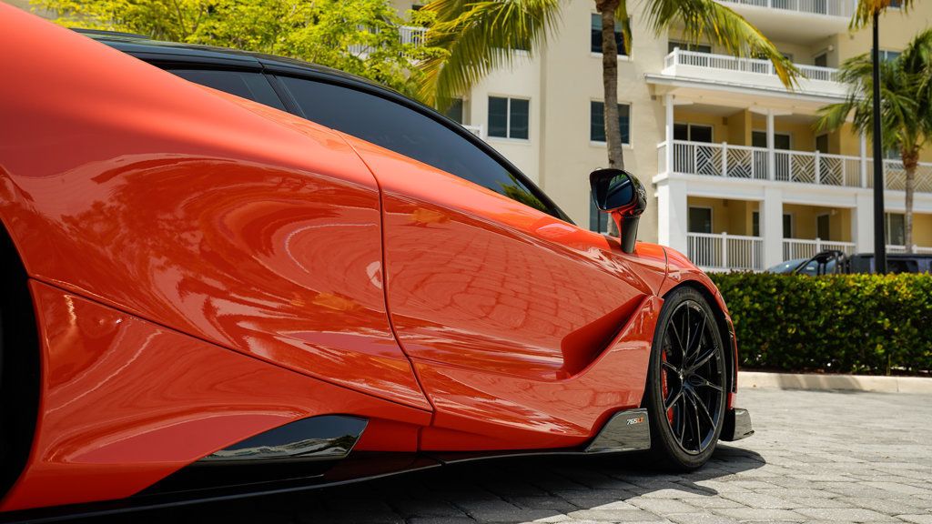 2021 Mclaren 765LT photo 23