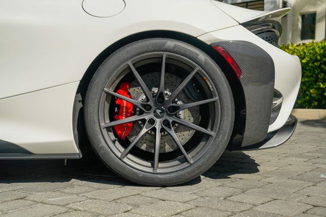 2021 McLaren 765LT Coupe - 22904876 - 17