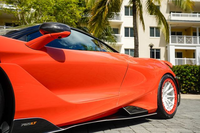 2021 McLaren 765LT Coupe - 22928317 - 10