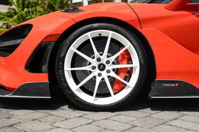 2021 McLaren 765LT Coupe - 22928317 - 13