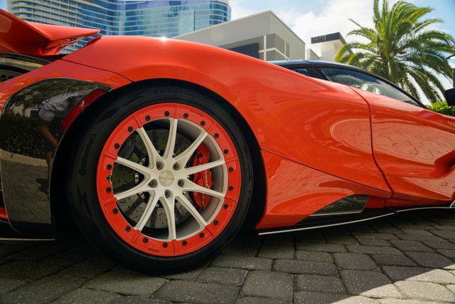 2021 McLaren 765LT Coupe - 22928317 - 29