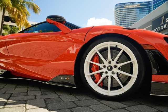 2021 McLaren 765LT Coupe - 22928317 - 35
