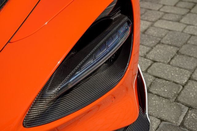 2021 McLaren 765LT Coupe - 22928317 - 40