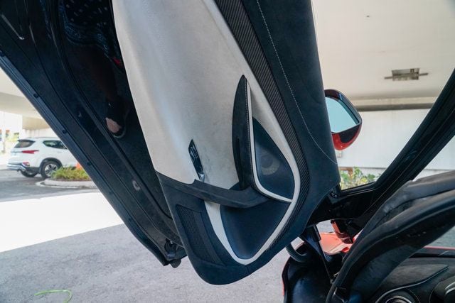 2021 McLaren 765LT Coupe - 22928317 - 56