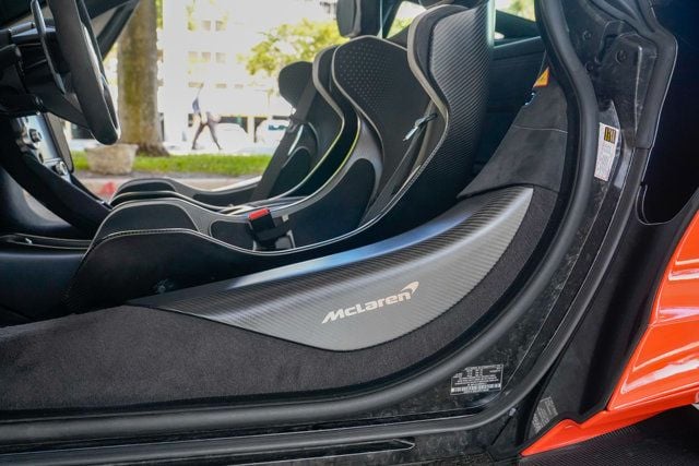 2021 McLaren 765LT Coupe - 22928317 - 60