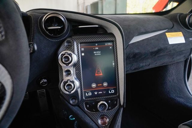 2021 McLaren 765LT Coupe - 22928317 - 68