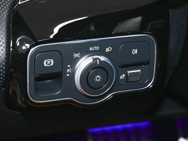 2021 Mercedes-Benz AMG A 35 Base - 23062453 - 21