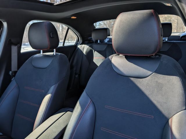 2021 Mercedes-Benz A-Class A 220 4MATIC Sedan - 22982272 - 13