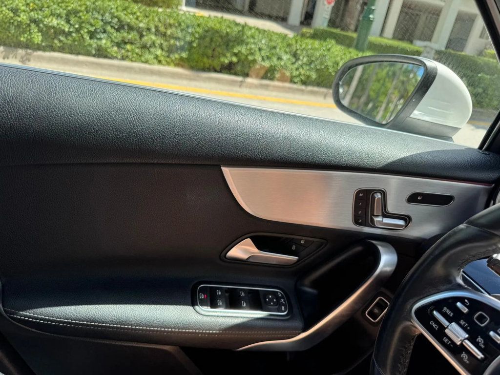 2021 Mercedes-Benz A-Class A 220 4MATIC Sedan - 22894576 - 33