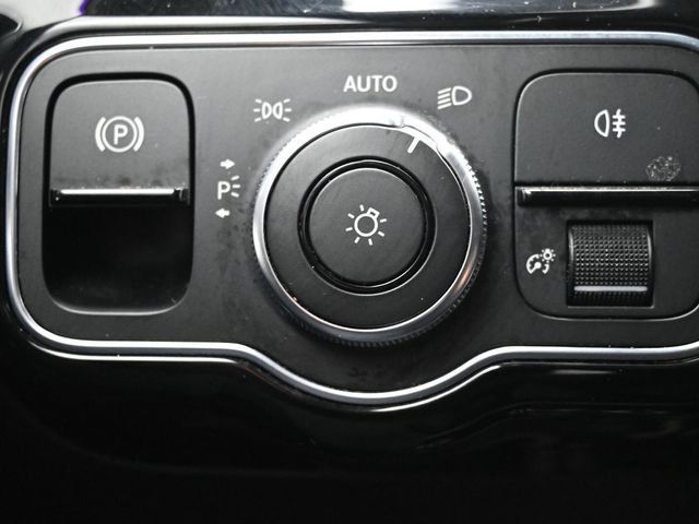 2021 Mercedes-Benz A-Class A 220 4MATIC Sedan - 23001042 - 22
