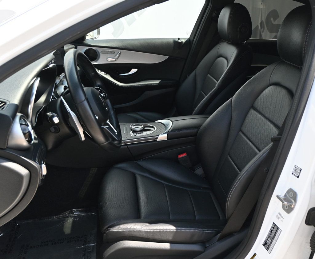 Mercedes-Benz C300 photo 16