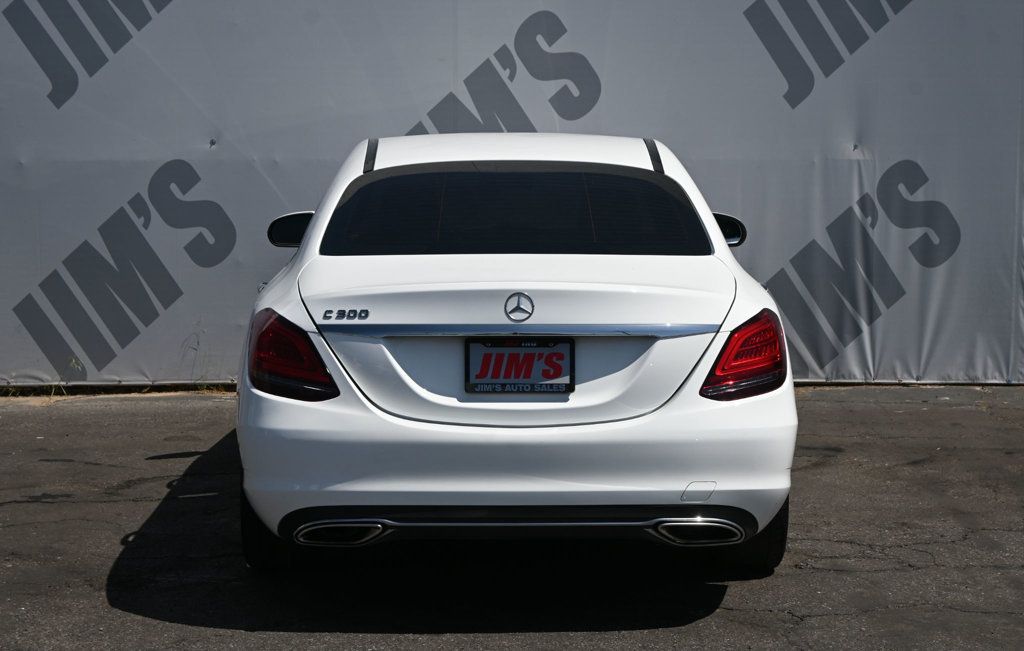 Mercedes-Benz C300 photo 6