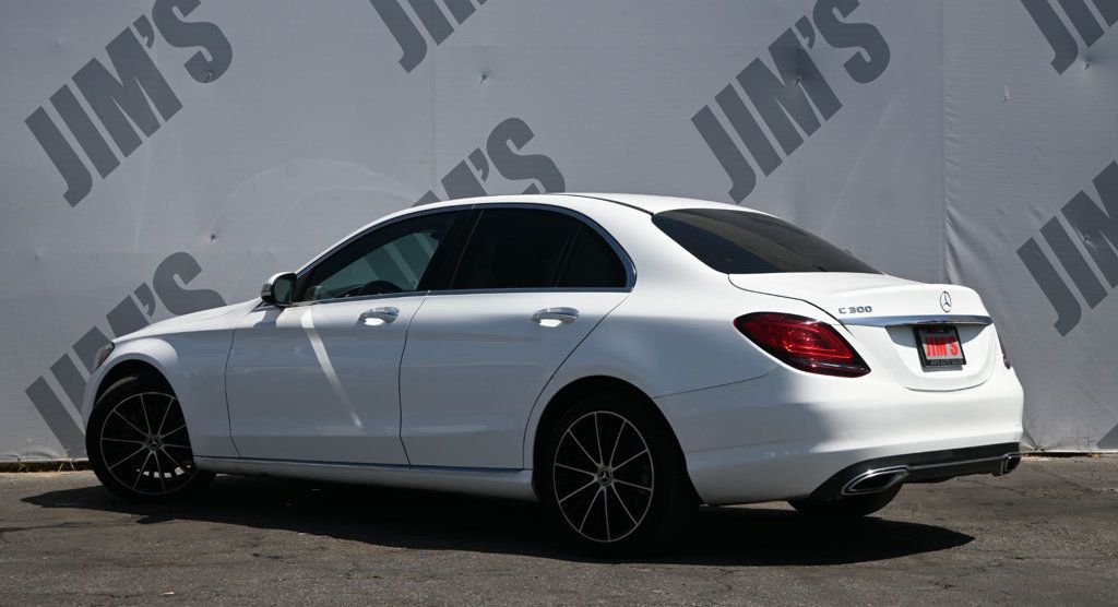 Mercedes-Benz C300 photo 7