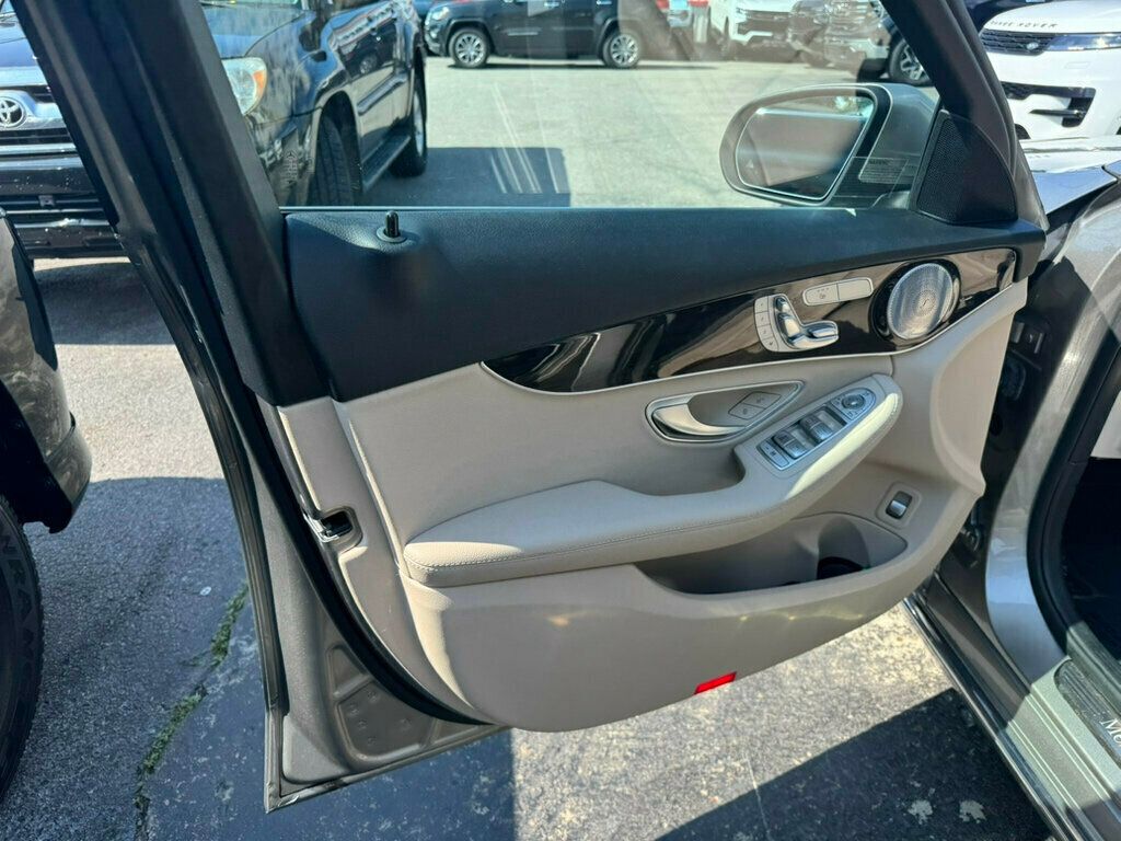 2021 Mercedes Benz C Sedan photo 10