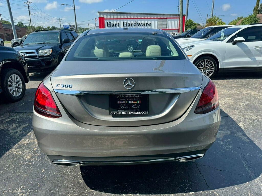 2021 Mercedes Benz C Sedan photo 4