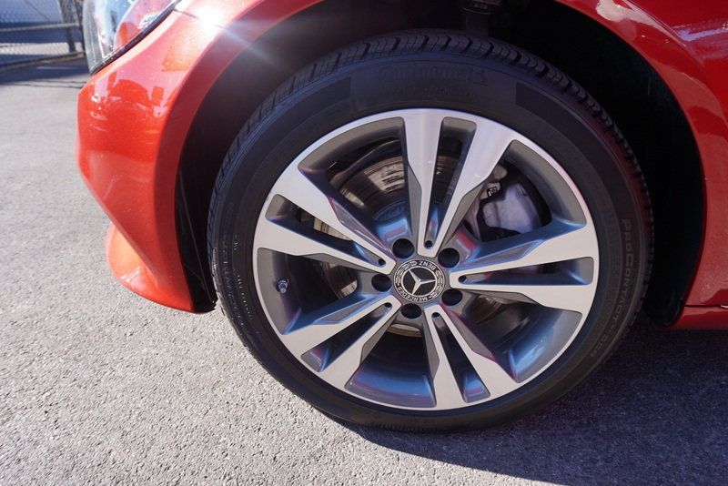 2021 Mercedes Benz C photo 15
