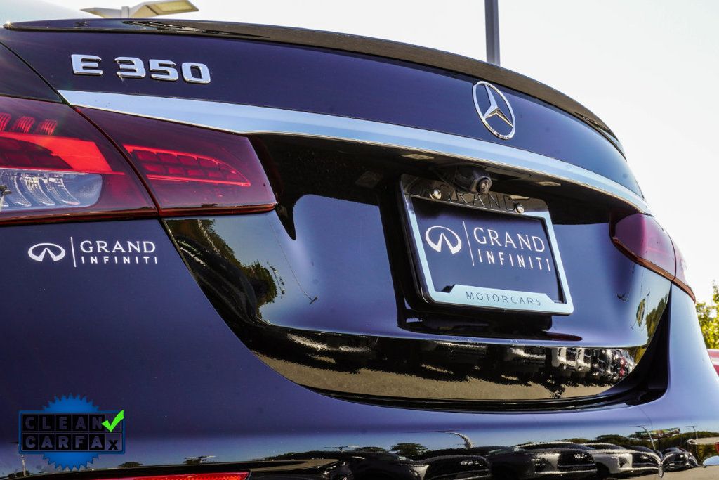 Mercedes-Benz E-Class photo 13