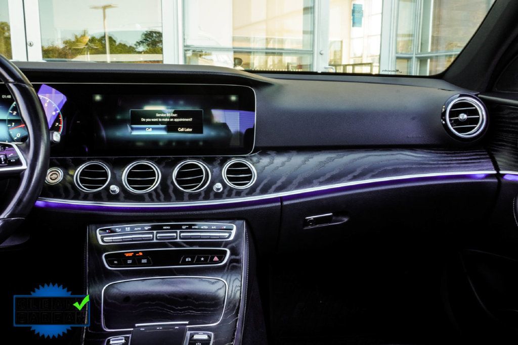 Mercedes-Benz E-Class photo 18