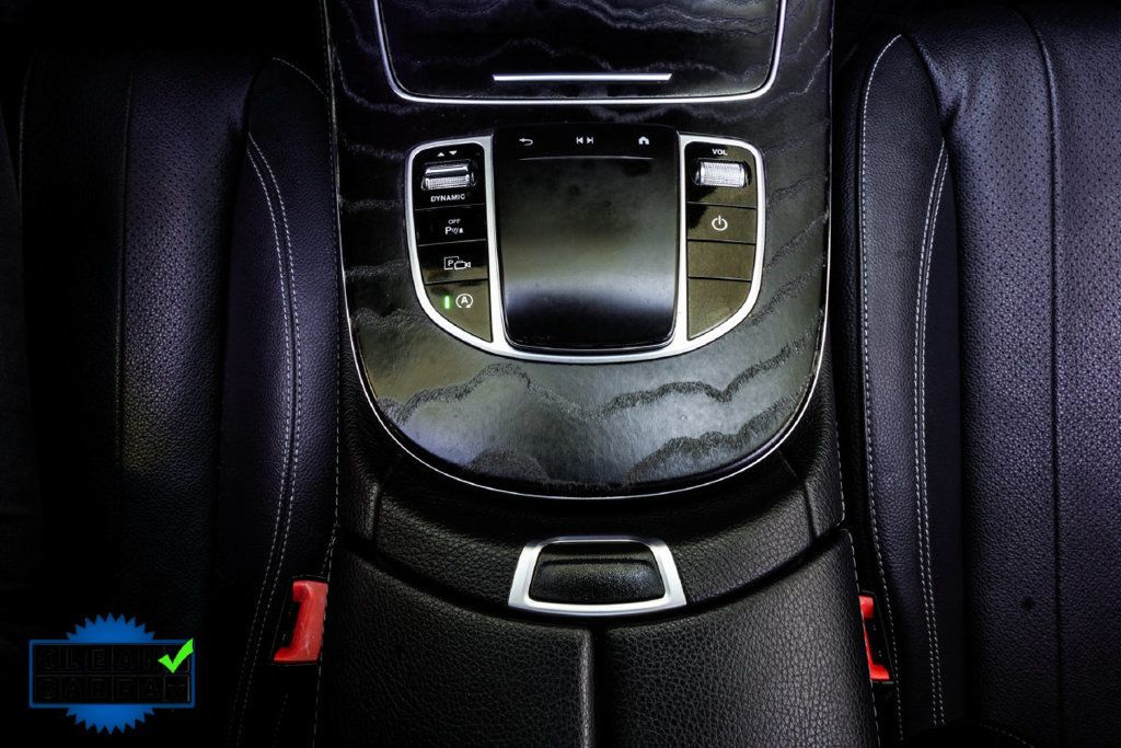Mercedes-Benz E-Class photo 20