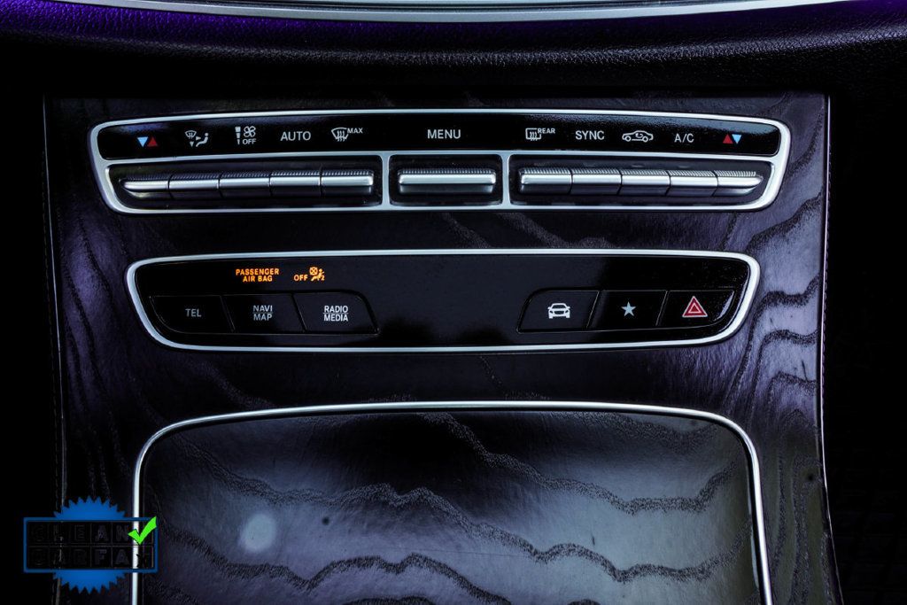 Mercedes-Benz E-Class photo 21