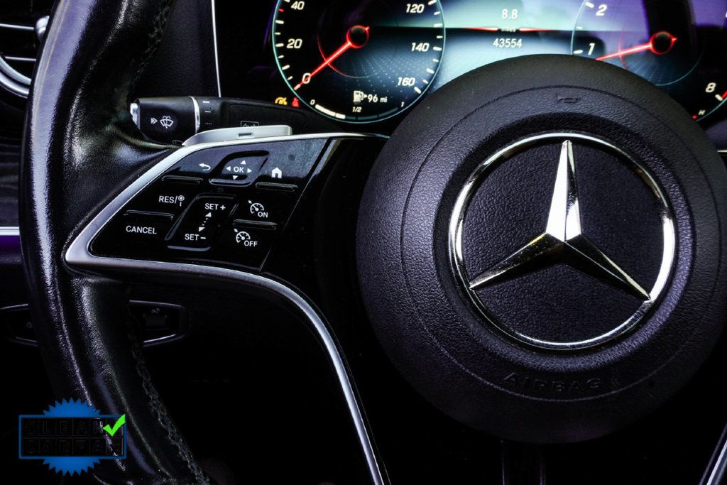 Mercedes-Benz E-Class photo 28