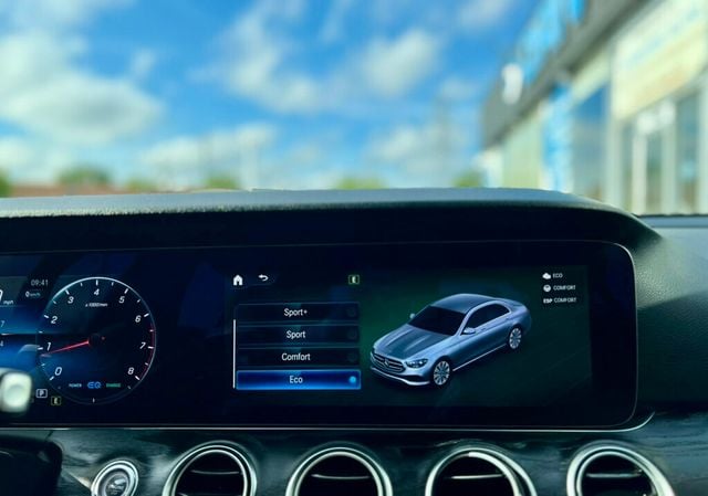 2021 Mercedes-Benz E-Class E 450 4MATIC Sedan - 22924227 - 26