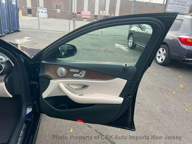 2021 Mercedes-Benz E-Class Premium Pkg, AIRMATIC, Panorama Sunroof, Inductive Charging - 22945996 - 38