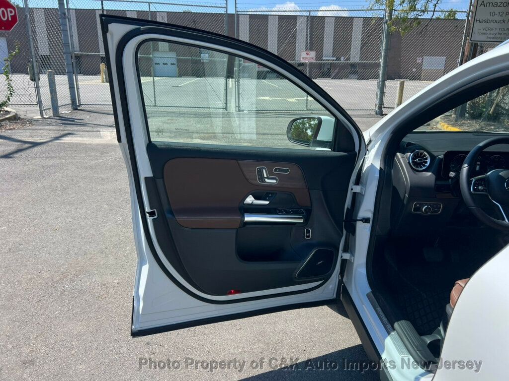 2021 Mercedes Benz GLA 250 4MATIC photo 16