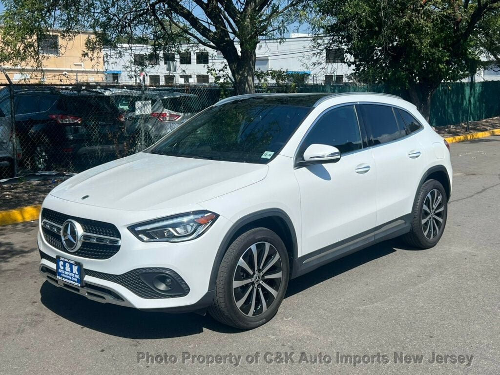 2021 Mercedes Benz GLA 250 4MATIC photo 2