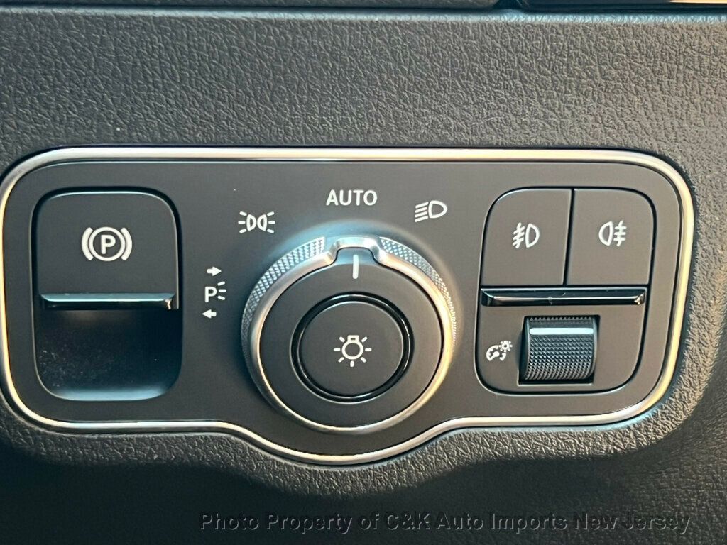 2021 Mercedes Benz GLA 250 4MATIC photo 24