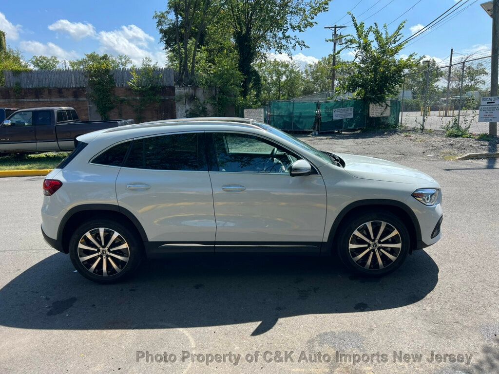 2021 Mercedes Benz GLA 250 4MATIC photo 6