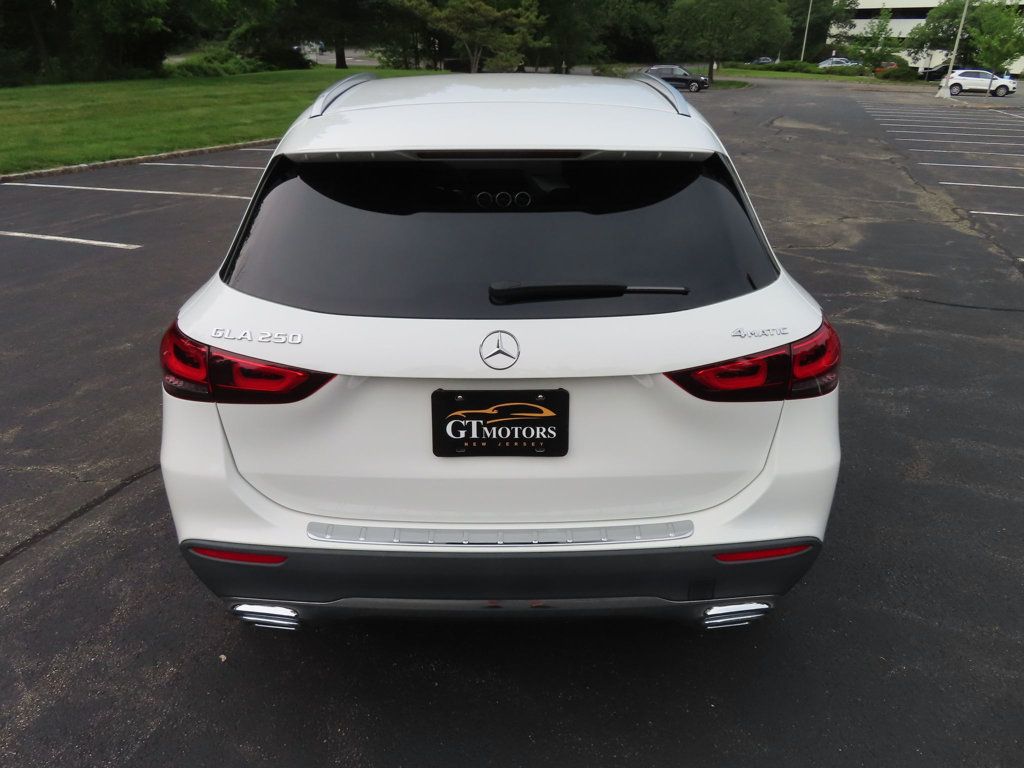 2021 Mercedes Benz GLA 250 4MATIC photo 17