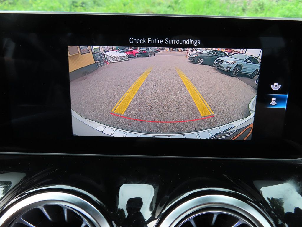 2021 Mercedes Benz GLA 250 4MATIC photo 8