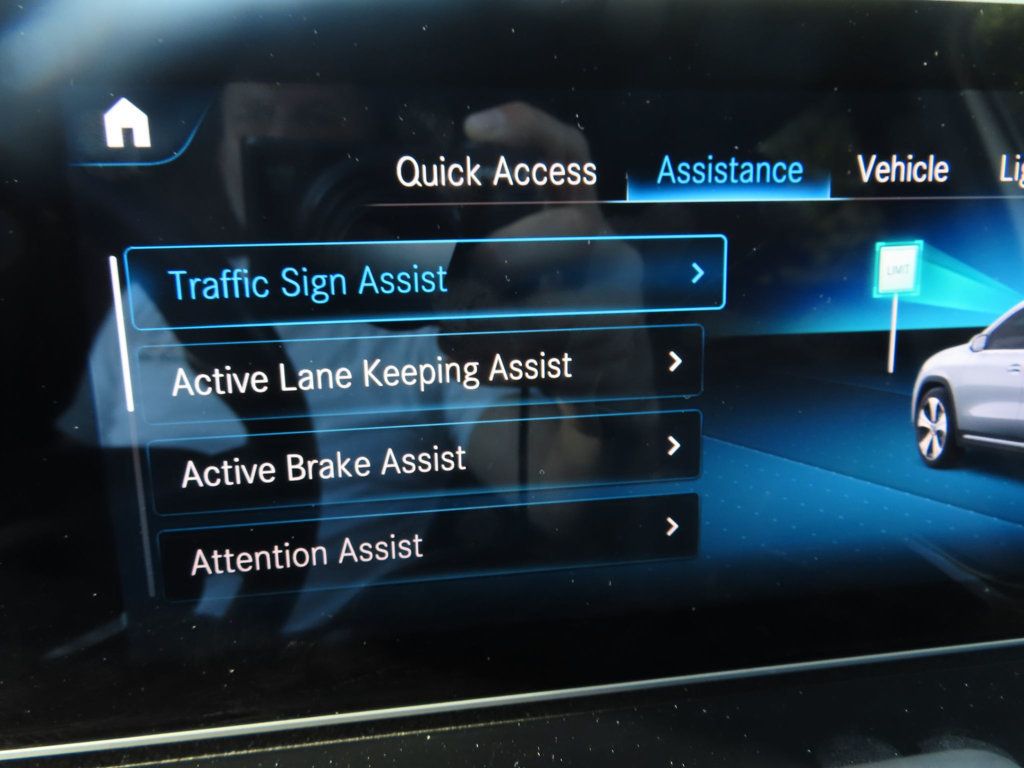 2021 Mercedes Benz GLA 250 4MATIC photo 9