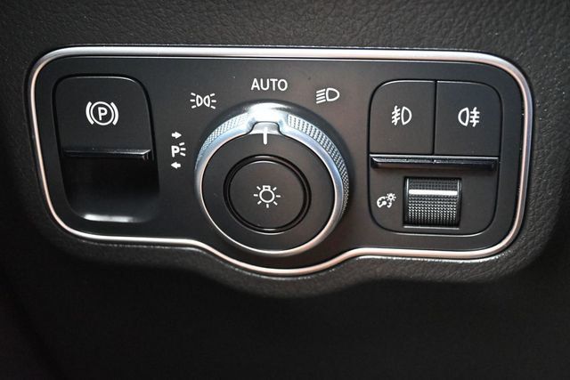 2021 Mercedes-Benz GLA GLA 250 4MATIC SUV - 23042405 - 24
