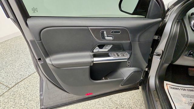 2021 Mercedes-Benz GLA GLA 250 4MATIC SUV w/ Premium Pkg & Heated Front Seats - 23088649 - 9