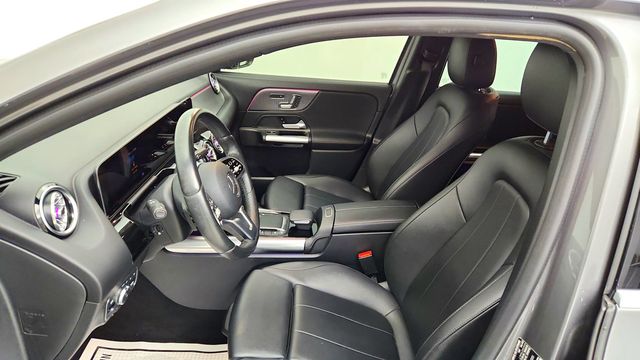 2021 Mercedes-Benz GLA GLA 250 4MATIC SUV w/ Premium Pkg & Heated Front Seats - 23088649 - 15