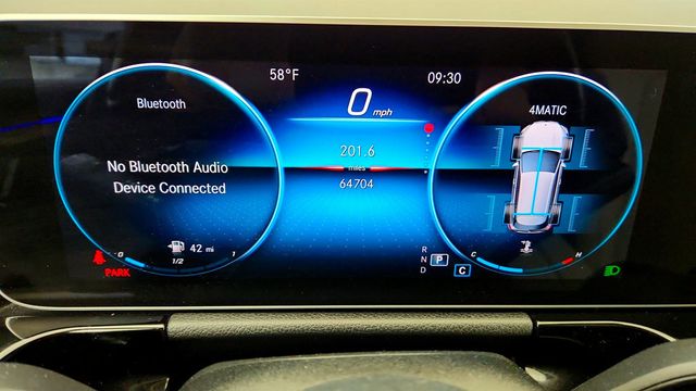 2021 Mercedes-Benz GLA GLA 250 4MATIC SUV w/ Premium Pkg, Panorama Roof & Heated Seats - 23027954 - 13