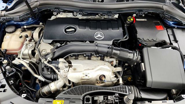 2021 Mercedes-Benz GLA GLA 250 4MATIC SUV w/ Premium Pkg, Panorama Roof & Heated Seats - 23027954 - 25